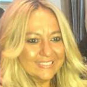 Meet your Posher, Stacy